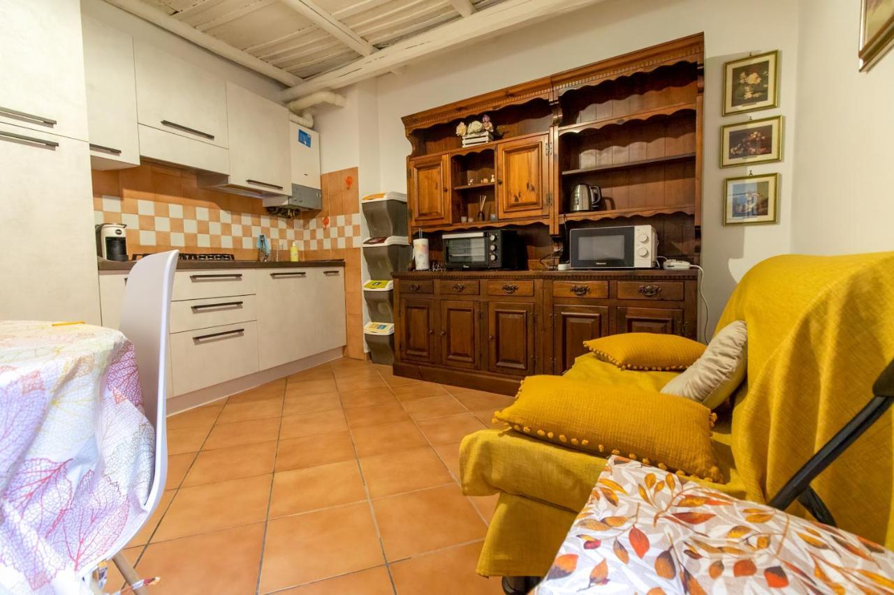 Biancarosa Apartment Viterbo Bagian luar foto